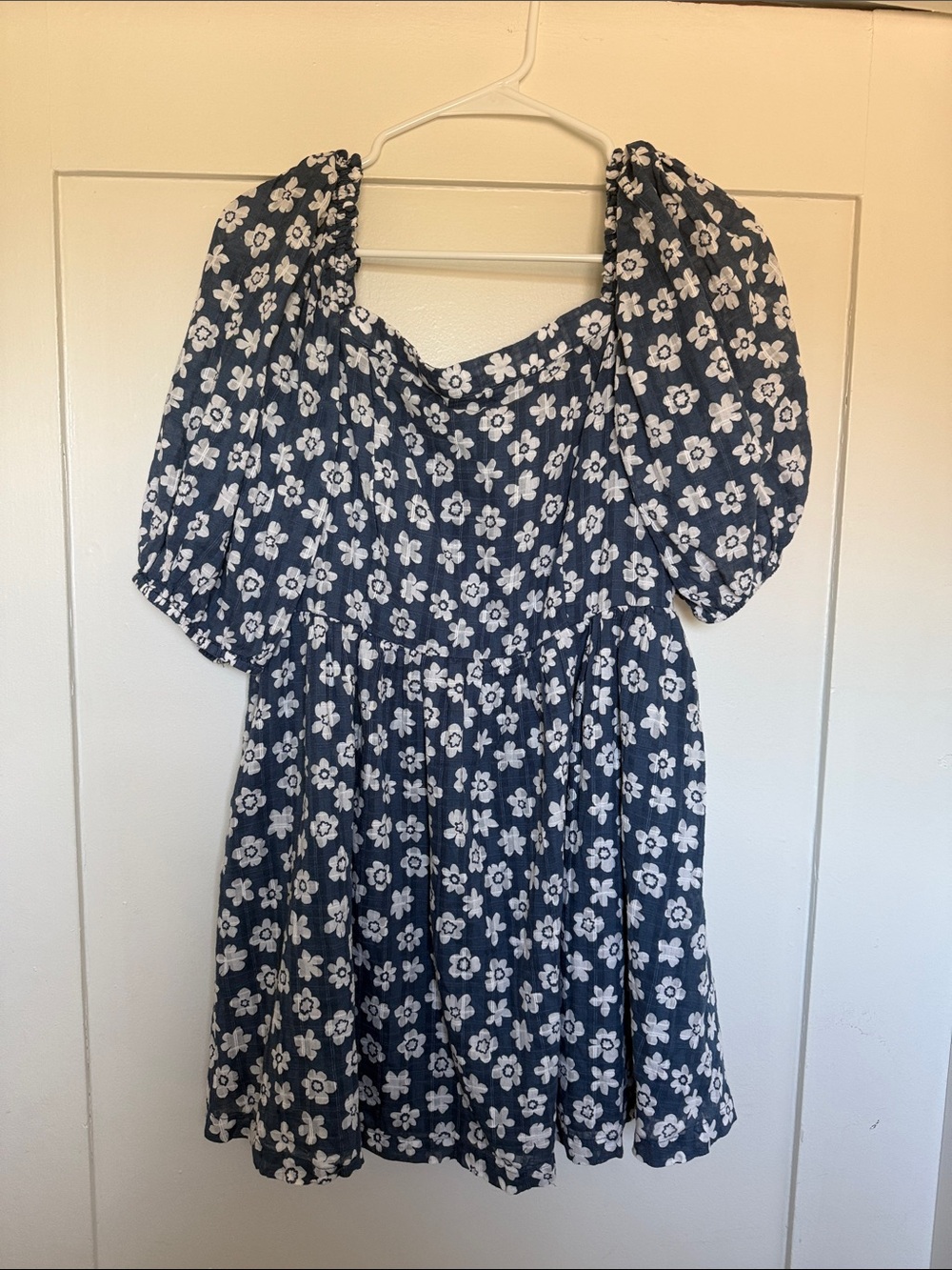 American Eagle Outfitters Navy Floral Puff-Sleeve Mini Dress
